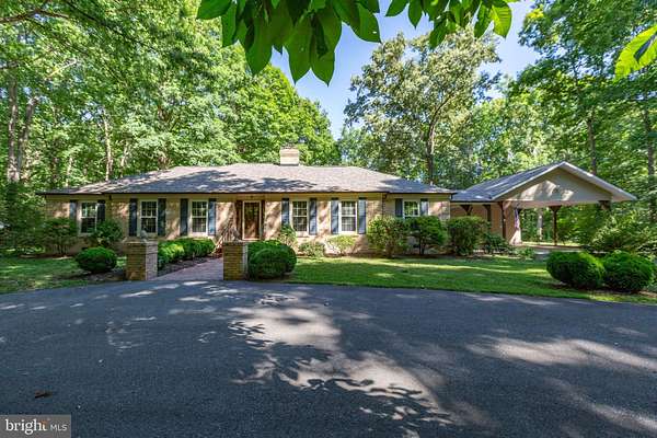 10 Acres of Land with Home for Sale in Fredericksburg, Virginia