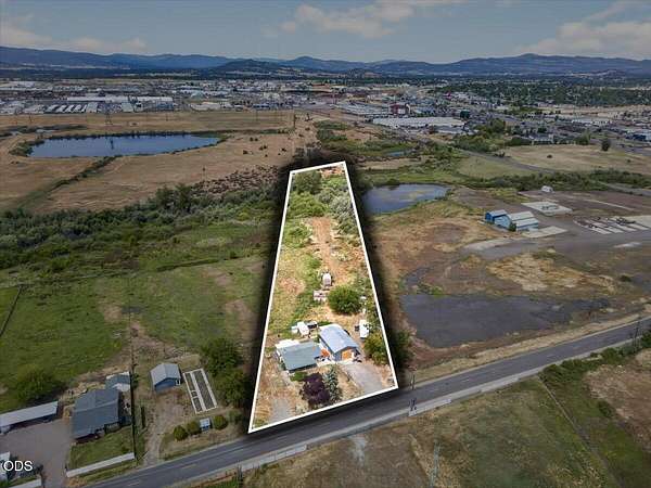 3.44 Acres of Land with Home for Sale in Central Point, Oregon