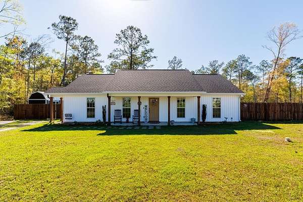 2.42 Acres of Land with Home for Sale in Lakeland, Georgia