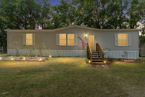 4.5 Acres of Land with Home for Sale in Melrose, Florida
