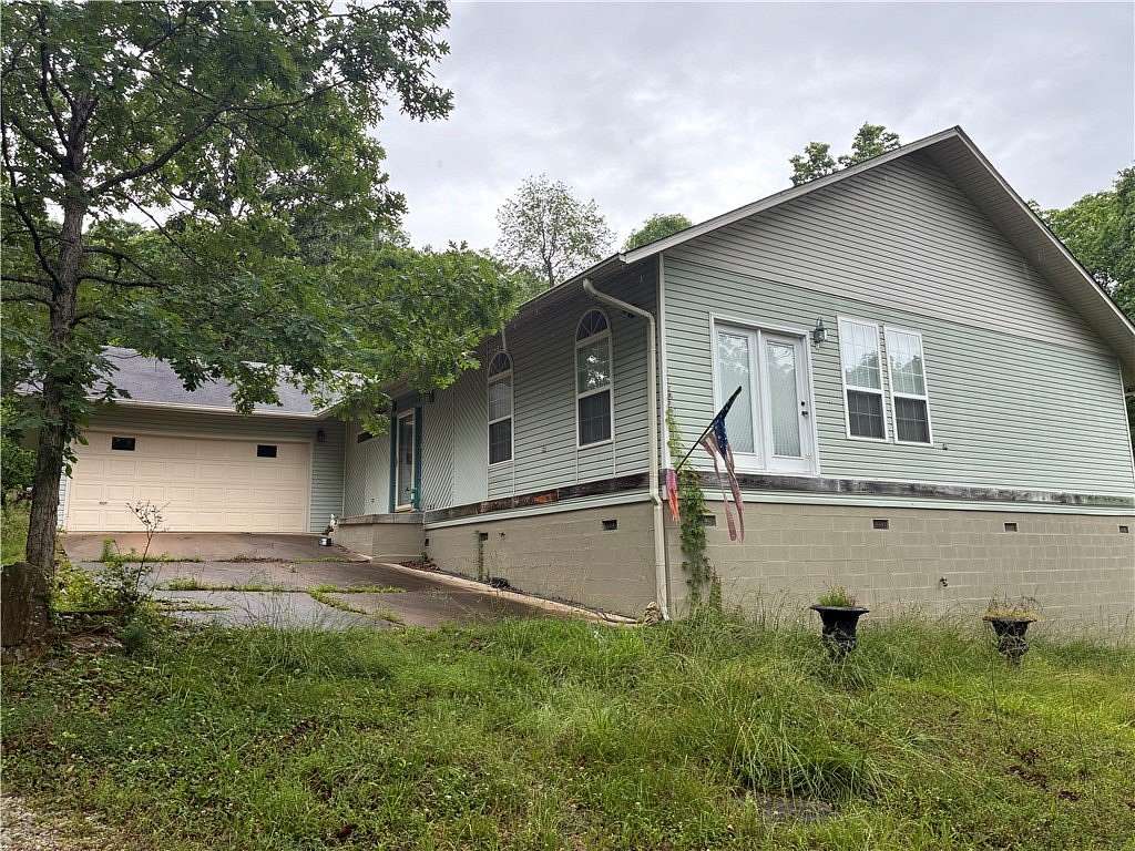 20 Acres of Land with Home for Sale in Huntsville, Arkansas