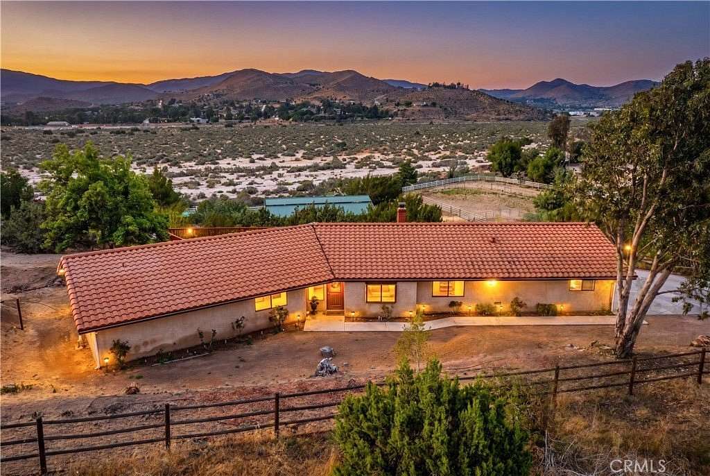 5.79 Acres of Land with Home for Sale in Acton, California