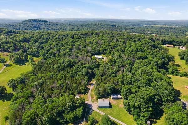 15.6 Acres of Recreational Land with Home for Sale in Lascassas, Tennessee