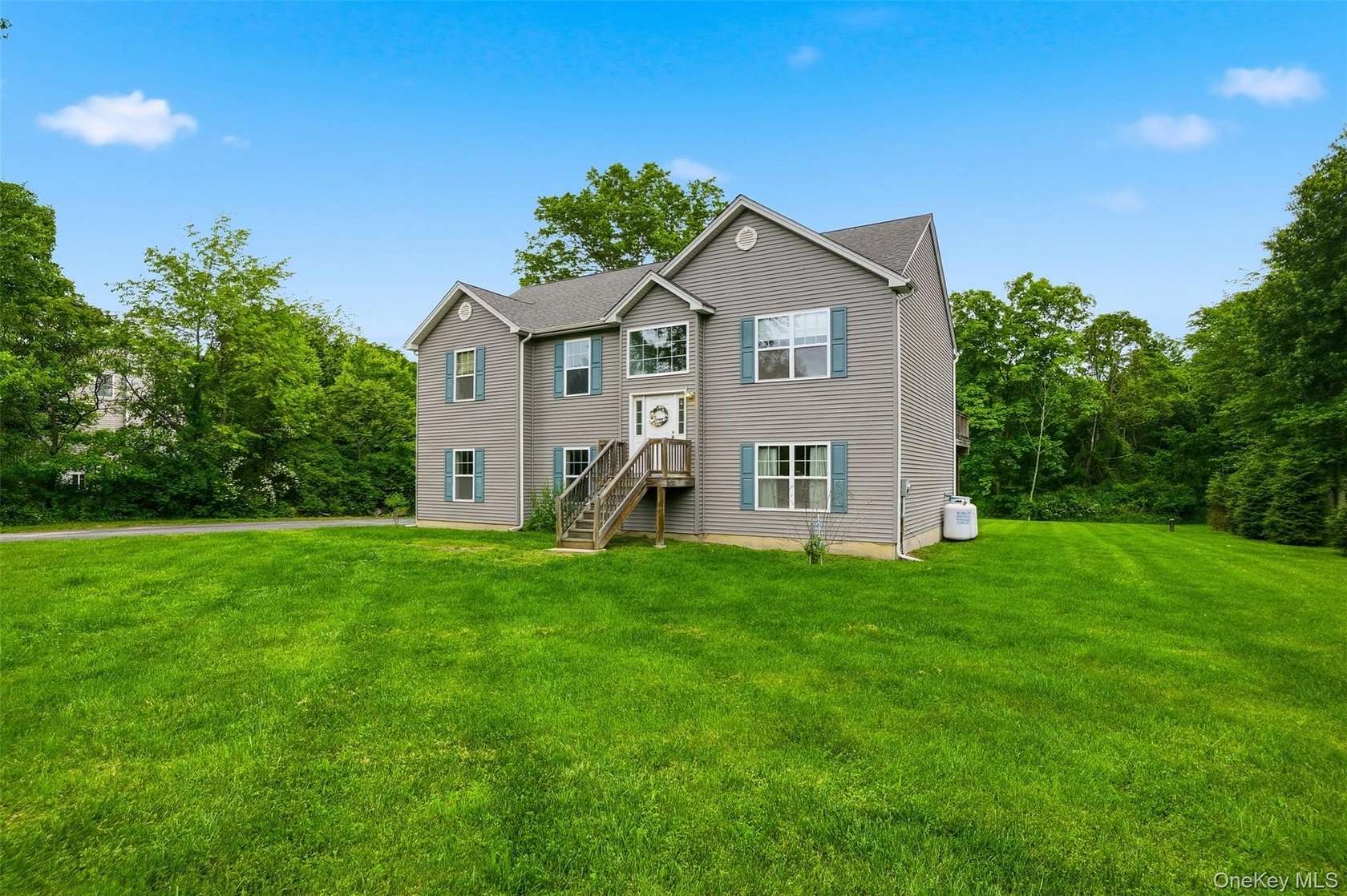 2.5 Acres of Land with Home for Sale in Wallkill, New York