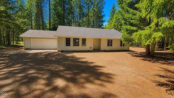 5 Acres of Land with Home for Sale in O'Brien, Oregon