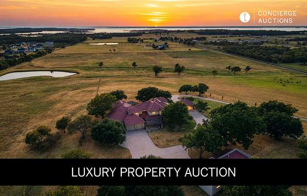 15 Acres of Land for Sale in Pilot Point, Texas