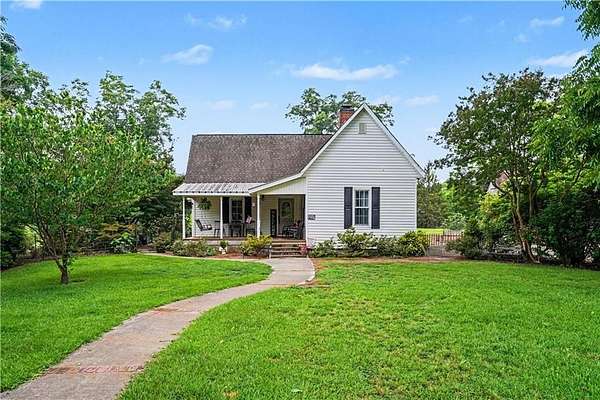 9.16 Acres of Land with Home for Sale in Hampton, Georgia
