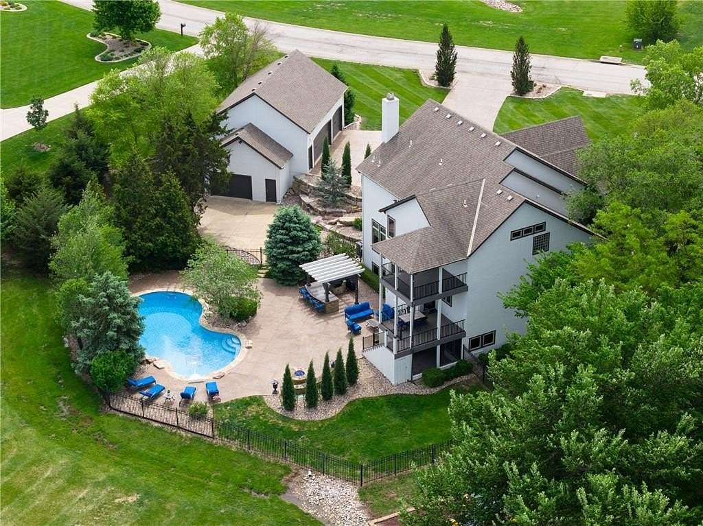 2 Acres of Land with Home for Sale in Gardner, Kansas
