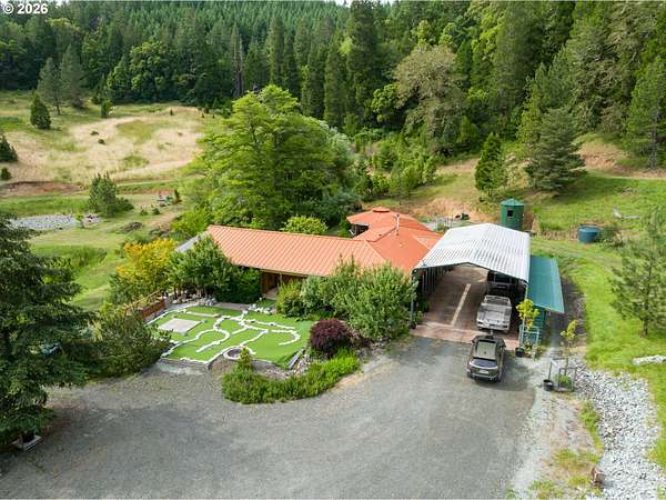 158 Acres of Recreational Land with Home for Sale in Myrtle Creek, Oregon