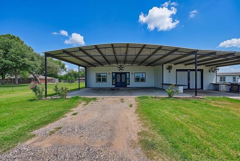 20 Acres of Land with Home for Sale in Brenham, Texas