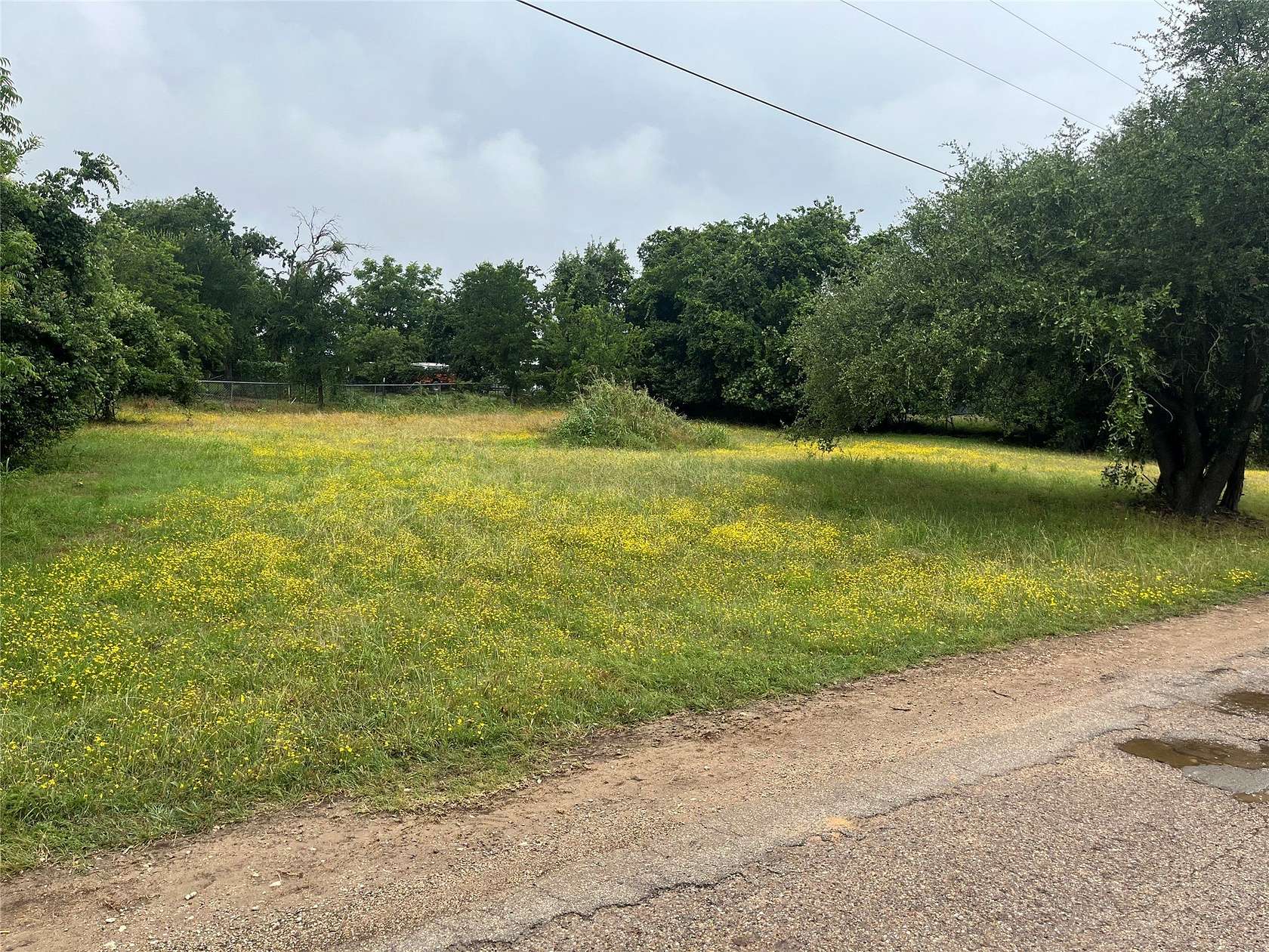 0.92 Acres of Mixed-Use Land for Sale in Belton, Texas