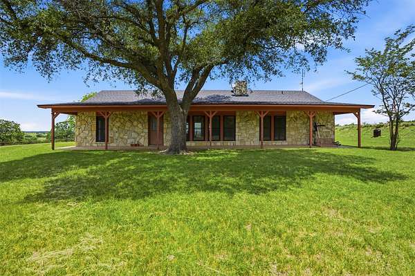 17.4 Acres of Land with Home for Sale in Paradise, Texas