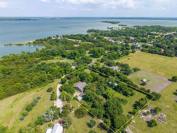 2.23 Acres of Land with Home for Sale in Princeton, Texas