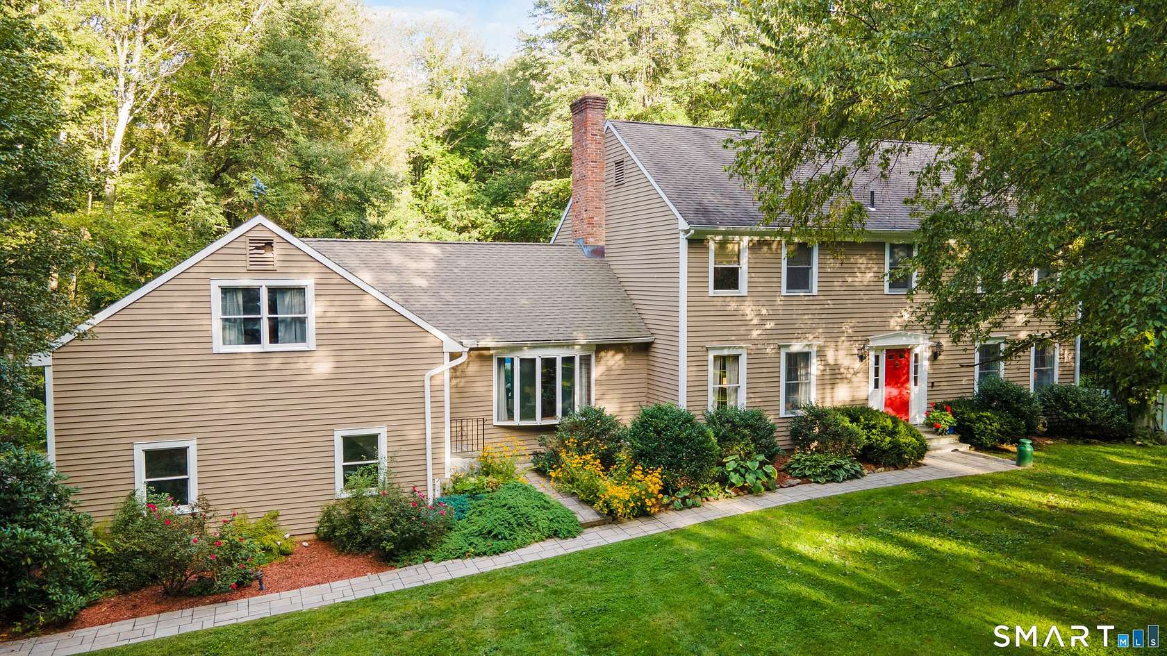 2.34 Acres of Land with Home for Sale in Middlebury, Connecticut