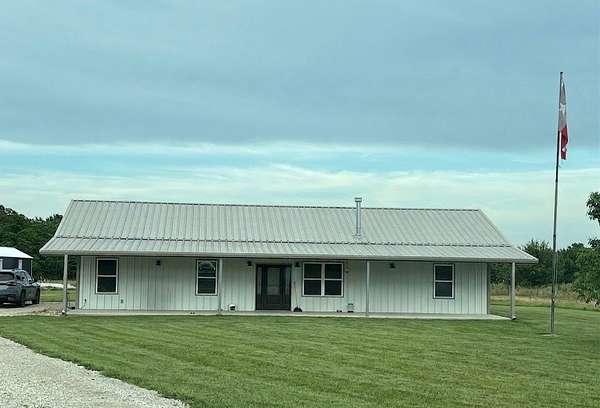 11 Acres of Land with Home for Lease in Cumby, Texas