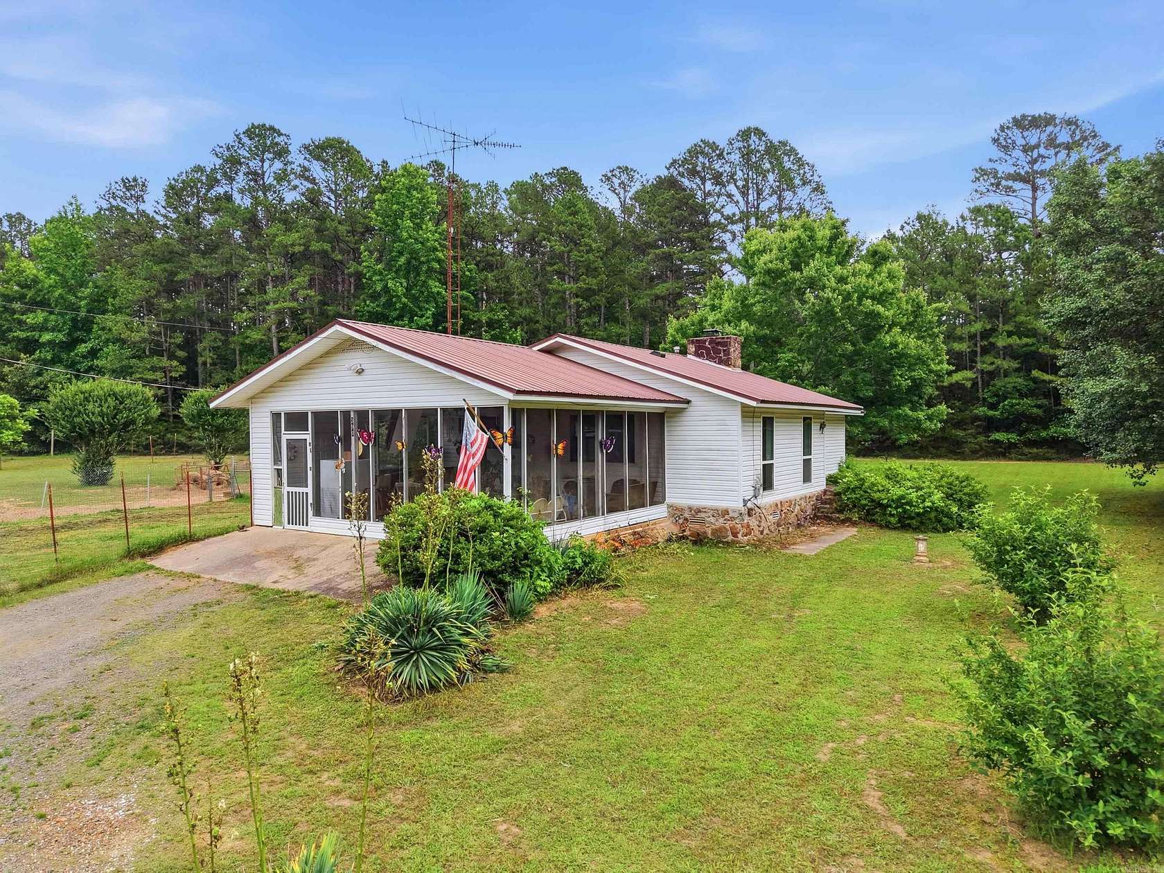 2.2 Acres of Land with Home for Sale in Higden, Arkansas