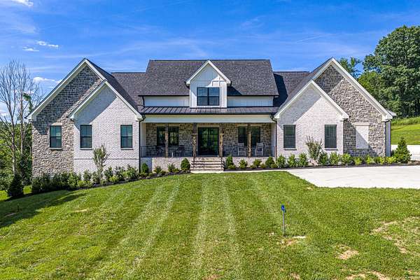 15.5 Acres of Land with Home for Sale in Columbia, Tennessee