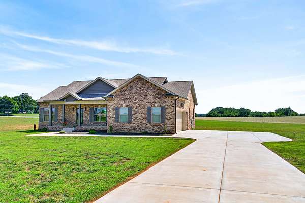 2.36 Acres of Land with Home for Sale in Springfield, Tennessee