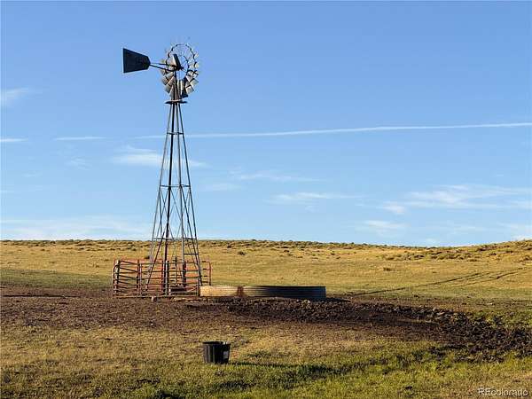 225 Acres of Land for Sale in Simla, Colorado