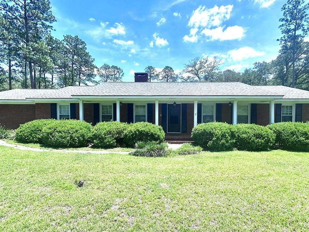 4.3 Acres of Land with Home for Sale in Thomasville, Georgia