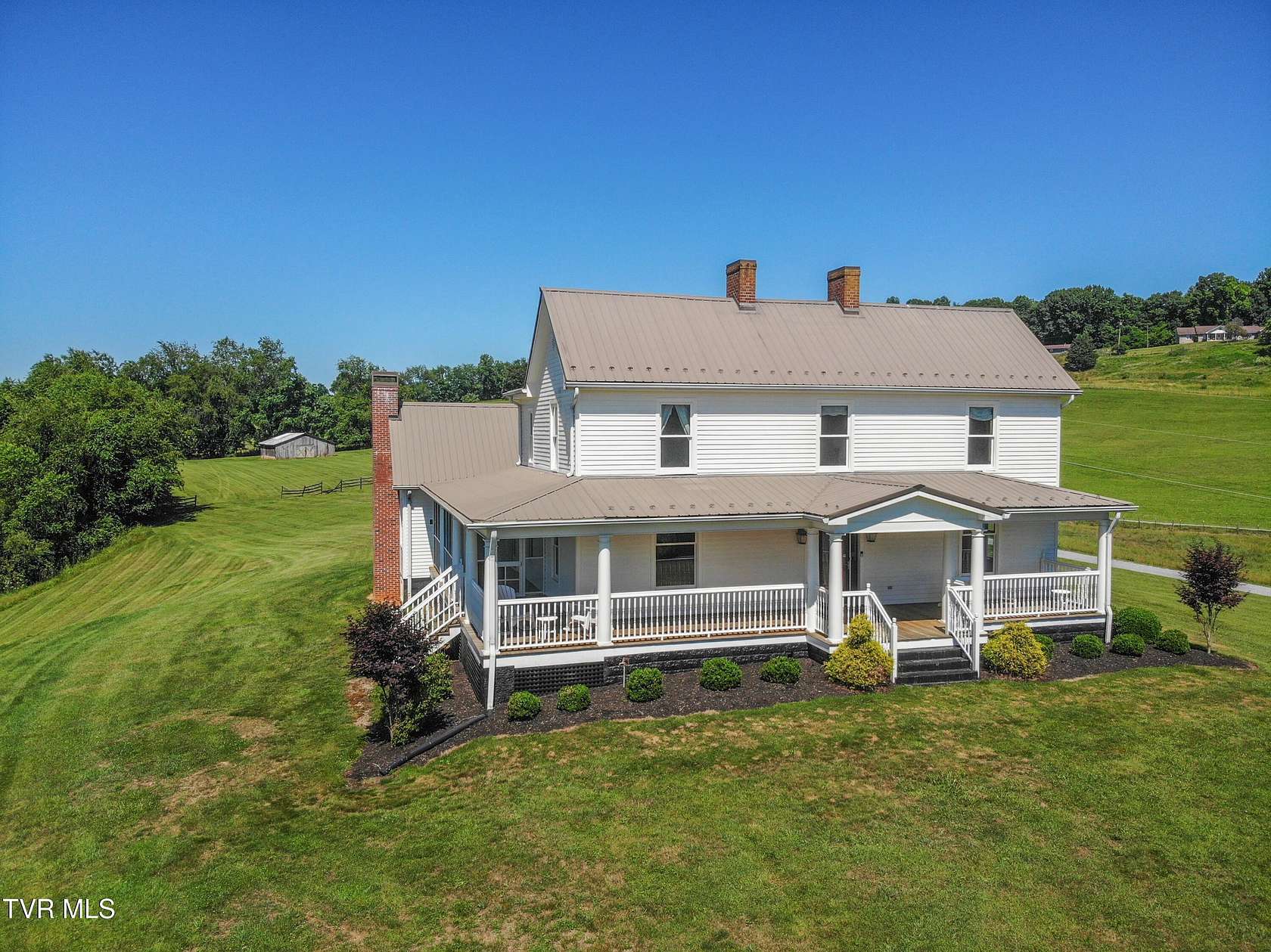 9 Acres of Land with Home for Sale in Abingdon, Virginia
