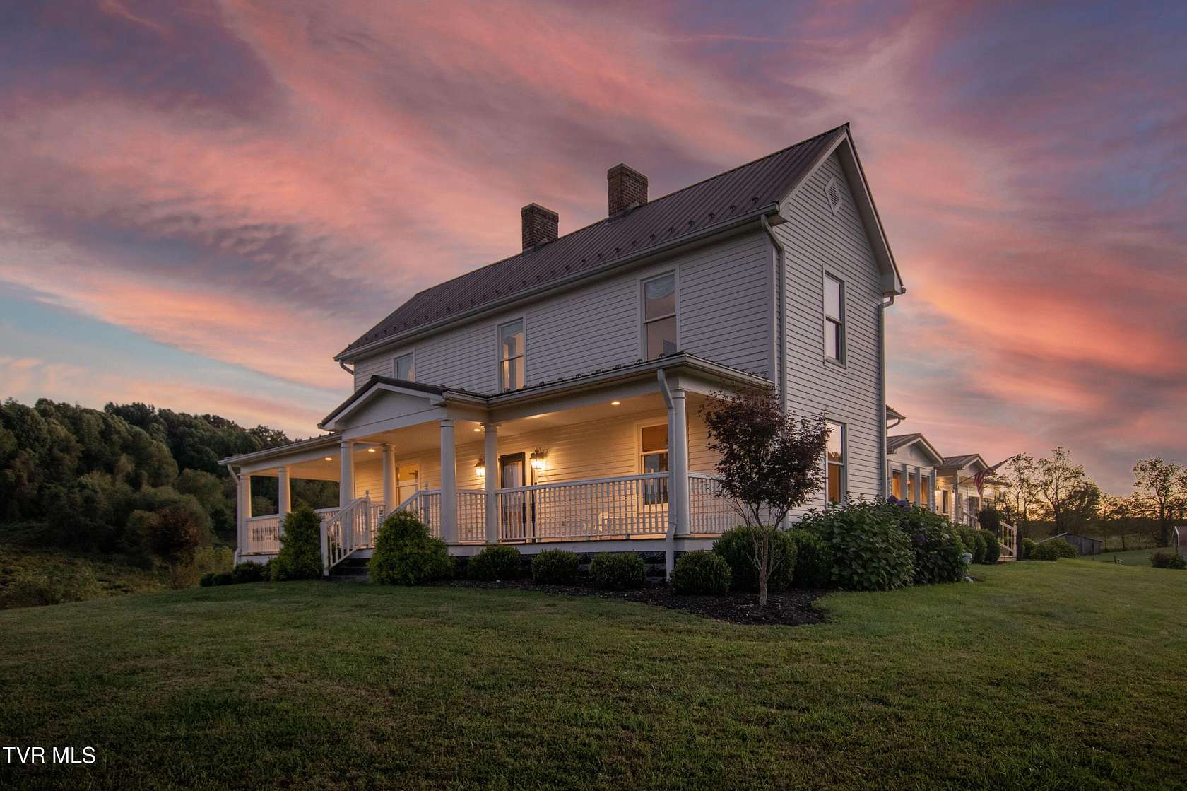9 Acres of Land with Home for Sale in Abingdon, Virginia