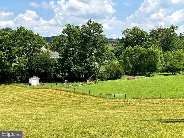 28.4 Acres of Agricultural Land with Home for Sale in Waterford, Virginia