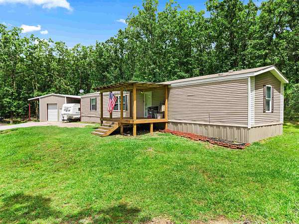 5 Acres of Land with Home for Sale in Hot Springs, Arkansas