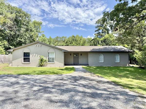 2 Acres of Land with Home for Sale in Columbus, Mississippi
