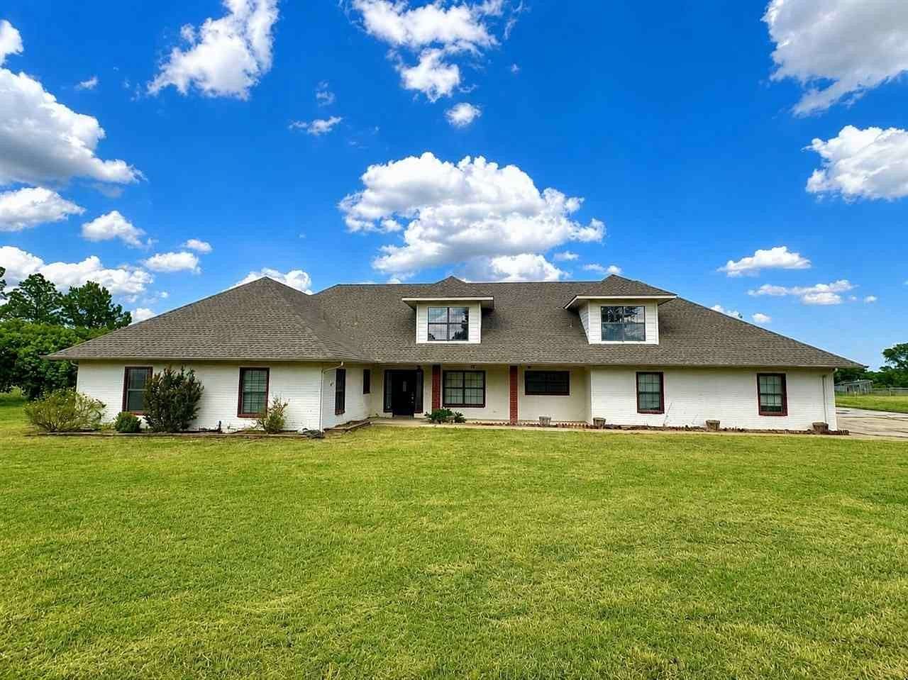 10 Acres of Land with Home for Sale in Cache, Oklahoma