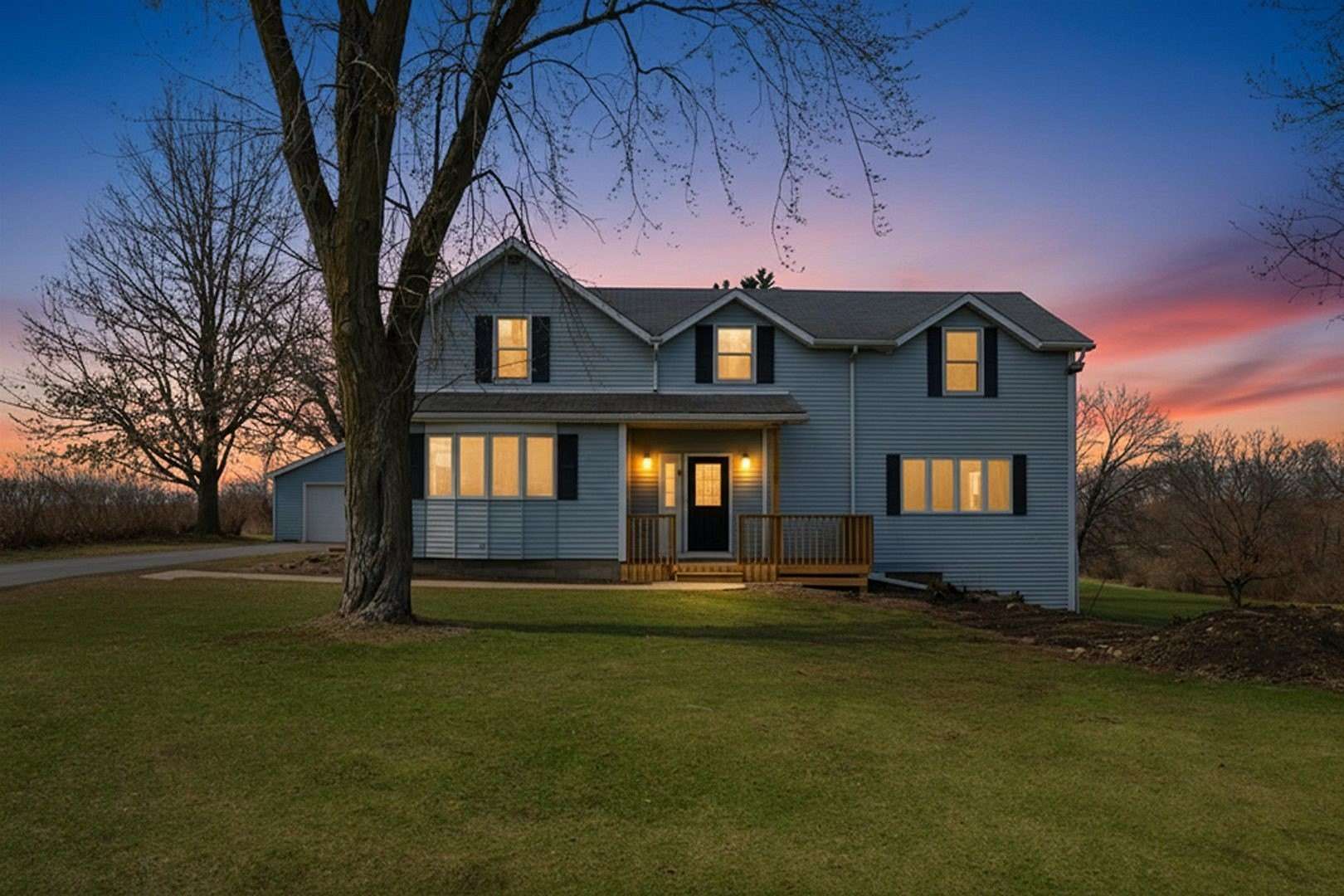 8 Acres of Land with Home for Sale in Hampshire, Illinois