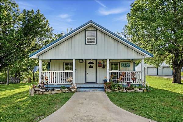 10.3 Acres of Land with Home for Sale in Eureka Springs, Arkansas