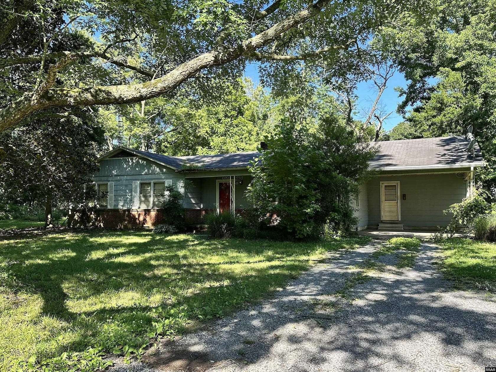 4.6 Acres of Land with Home for Sale in Union City, Tennessee