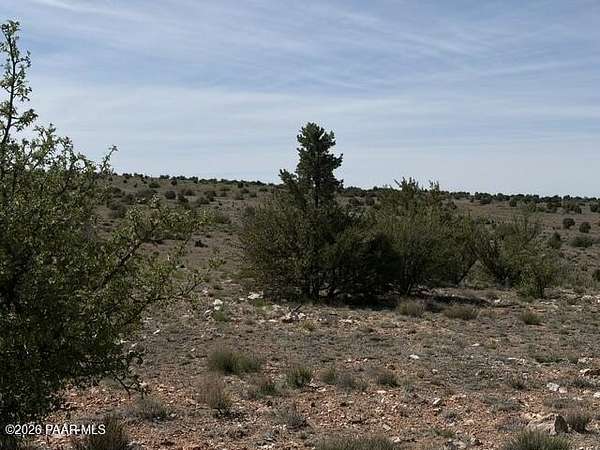 10 Acres of Recreational Land for Sale in Seligman, Arizona