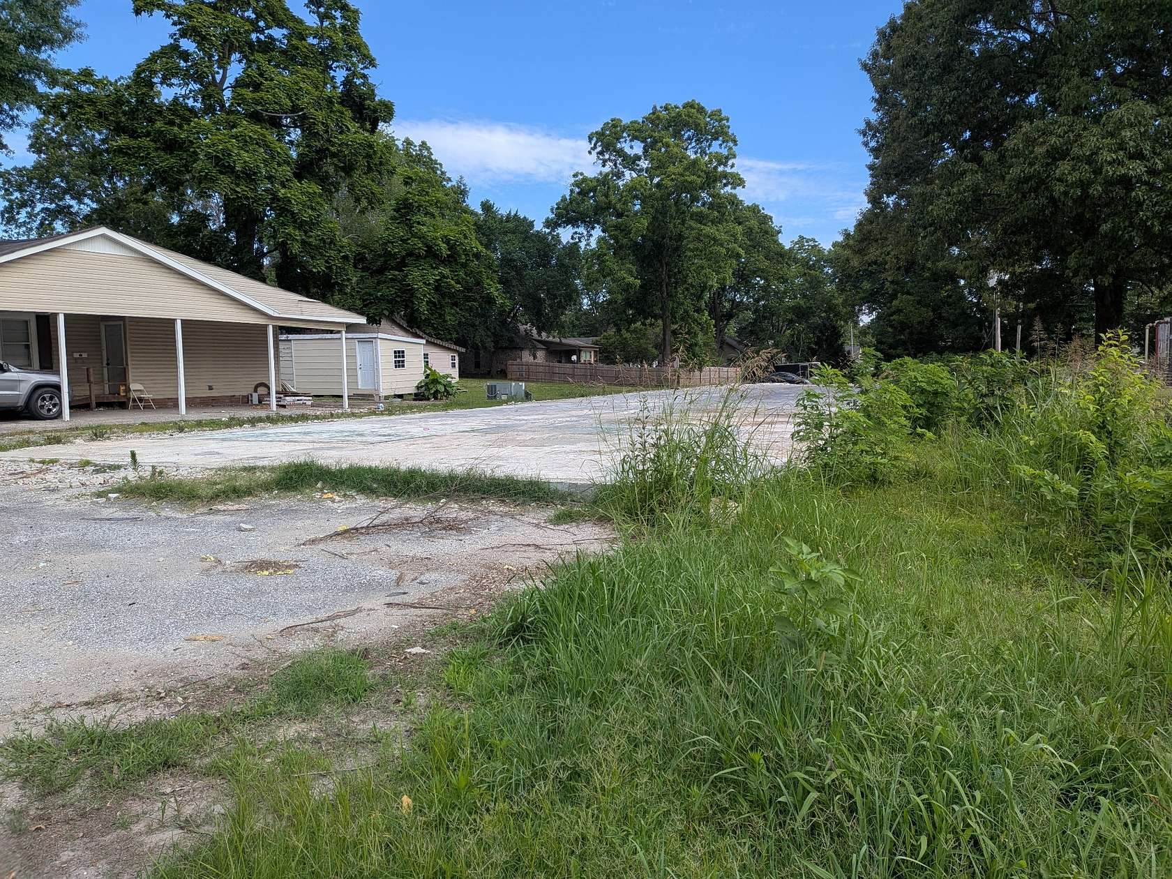 0.37 Acres of Mixed-Use Land for Sale in Alamo, Tennessee