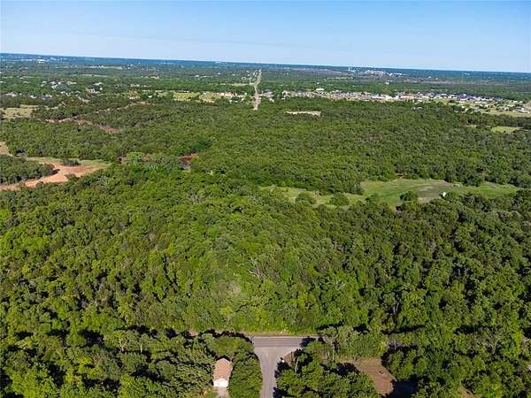1.59 Acres of Land with Home for Sale in Edmond, Oklahoma