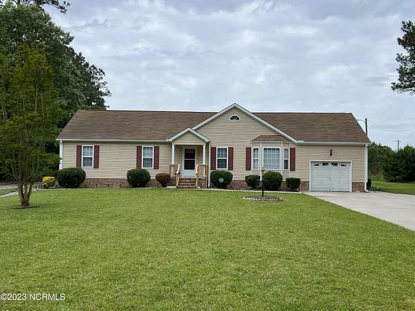 4.64 Acres of Land with Home for Lease in Elizabeth City, North Carolina