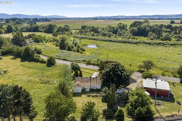 2 Acres of Land with Home for Sale in Amity, Oregon