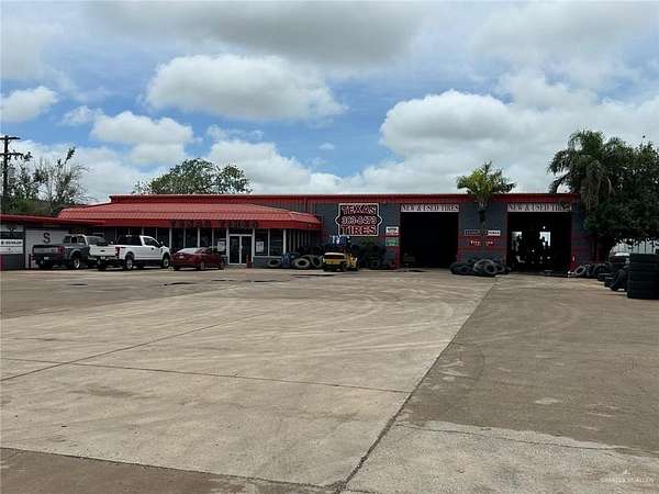 5.48 Acres of Improved Commercial Land for Sale in Edinburg, Texas