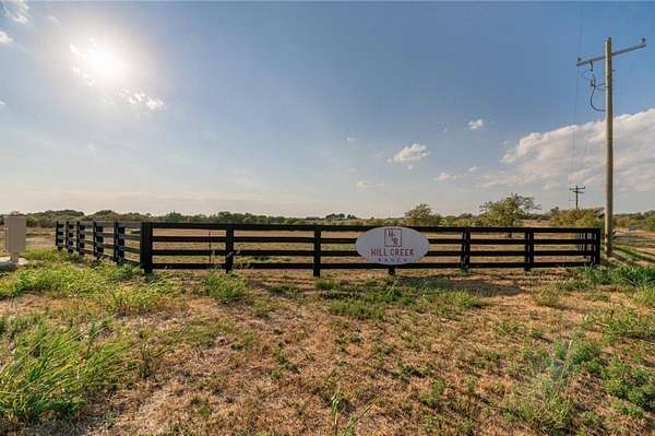 2.2 Acres of Land for Sale in Hillsboro, Texas