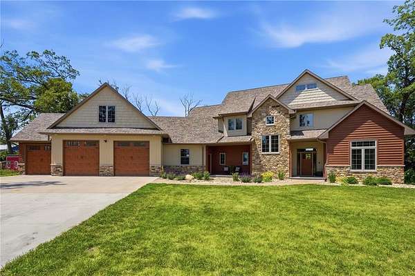 4.73 Acres of Land with Home for Sale in Cedar Rapids, Iowa