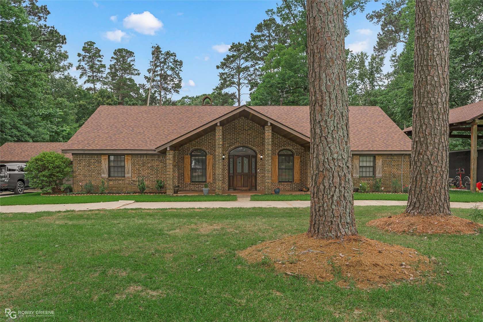 5 Acres of Land with Home for Sale in Shreveport, Louisiana