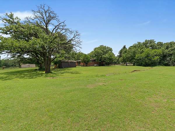 8.12 Acres of Land with Home for Sale in Mansfield, Texas