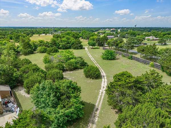 2 Acres of Residential Land for Sale in Midlothian, Texas