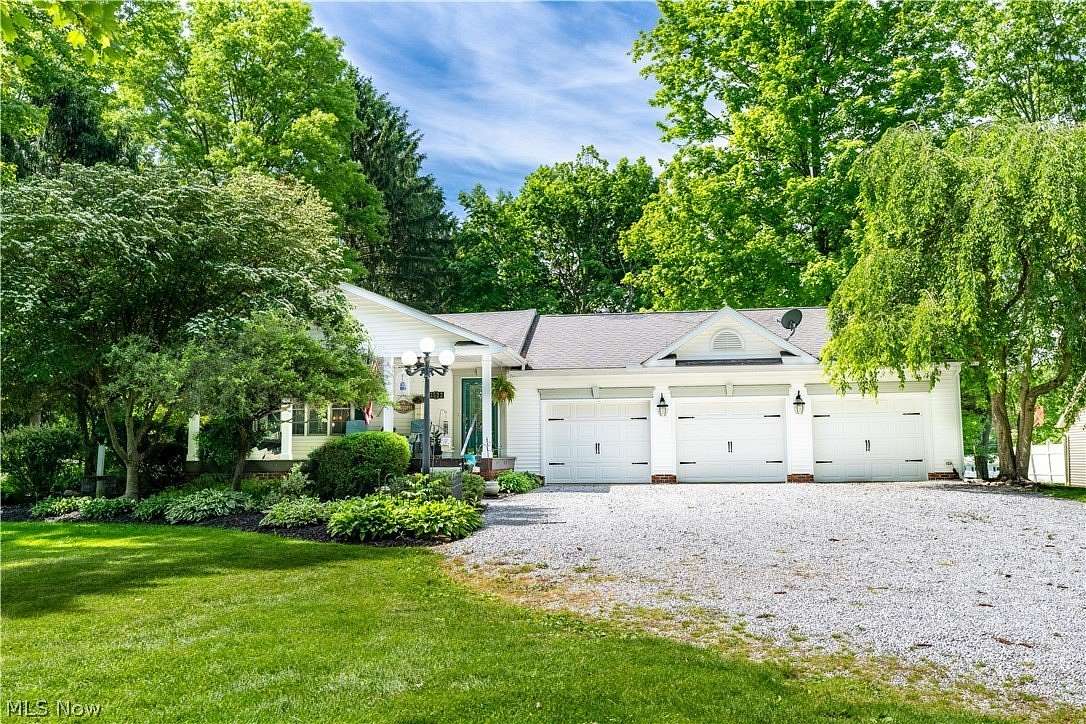 1.73 Acres of Land with Home for Sale in Ravenna, Ohio