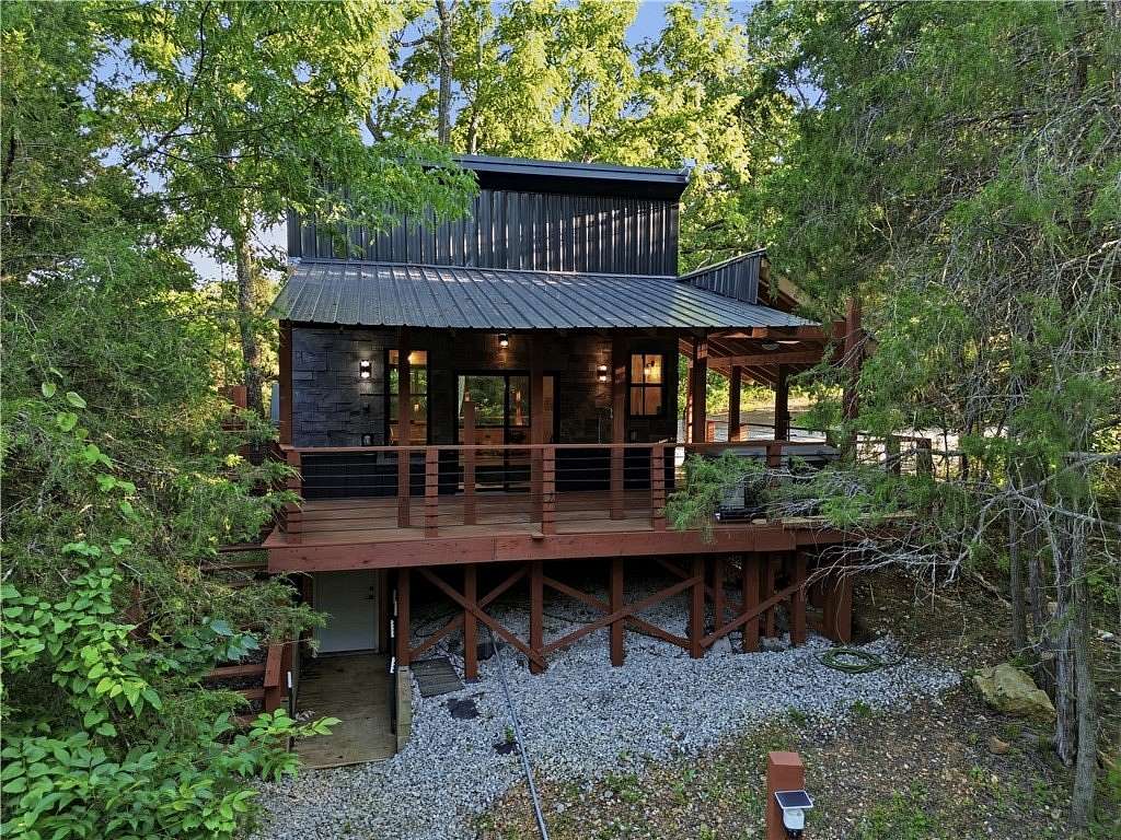 10 Acres of Recreational Land with Home for Sale in Eureka Springs, Arkansas