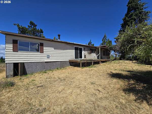 4.72 Acres of Land with Home for Sale in The Dalles, Oregon