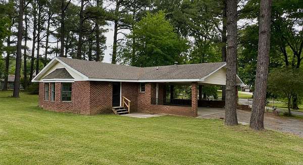 1.77 Acres of Land with Home for Sale in Paragould, Arkansas