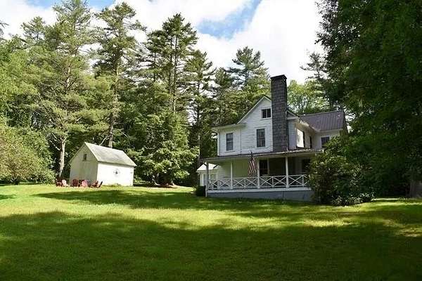 2.88 Acres of Land with Home for Sale in Highlands, North Carolina
