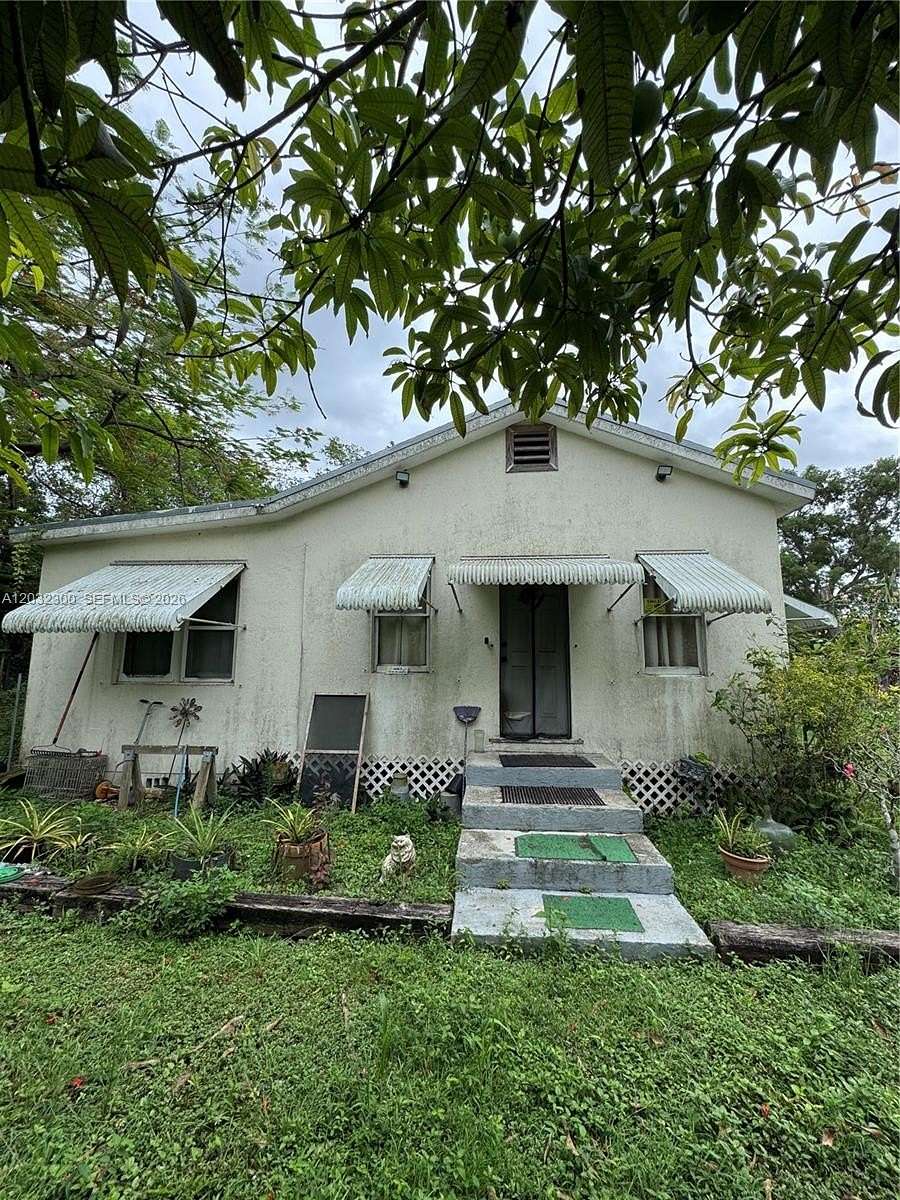 2.5 Acres of Land with Home for Sale in Homestead, Florida